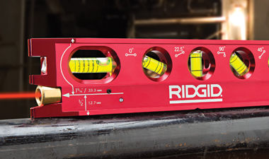 从锻造砧座到台虎钳，RIDGID® 里奇通用工具提供品牌惯有的坚固度和可靠性。